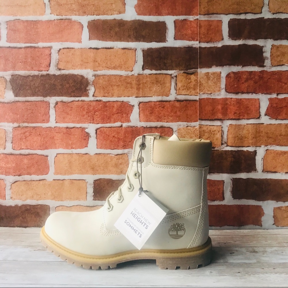 Timberland 6-Inch Premium Internal Wedge Boot View 3